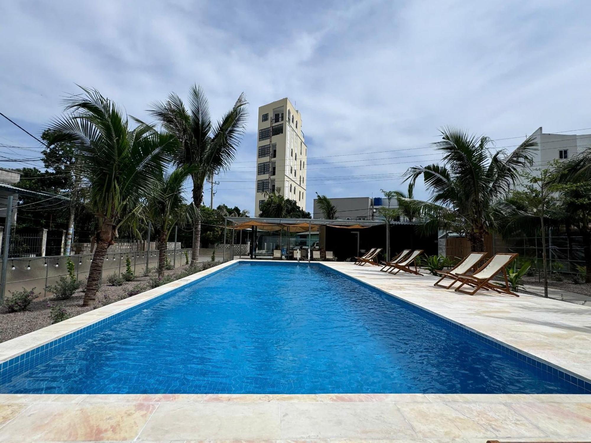 מואי נה Wanderlust Garden Inn מראה חיצוני תמונה